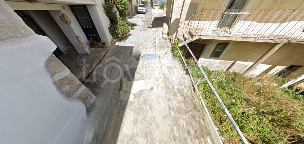 appartamento in vendita a L'Aquila in zona Preturo