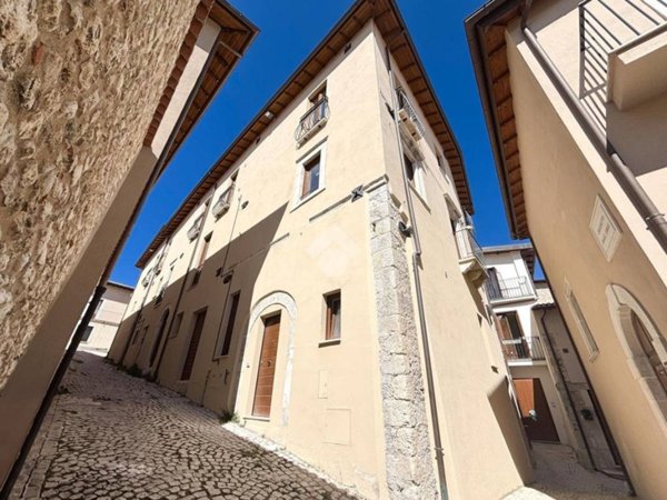 appartamento in vendita a L'Aquila in zona Centro Città