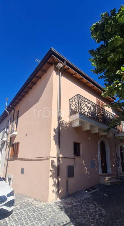 appartamento in vendita a L'Aquila in zona Monticchio/frazione Bagno