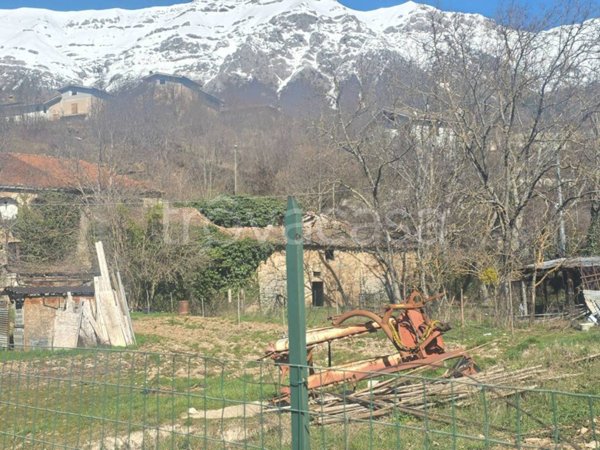 casa indipendente in vendita a L'Aquila in zona Torrione