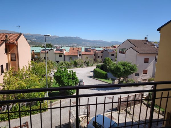 casa indipendente in vendita a L'Aquila in zona Pianola