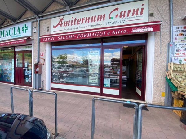 negozio in vendita a L'Aquila in zona Cansatessa