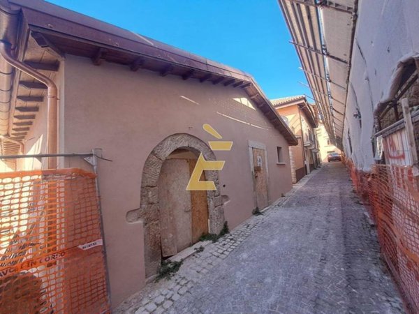 appartamento in vendita a L'Aquila in zona Centro Città