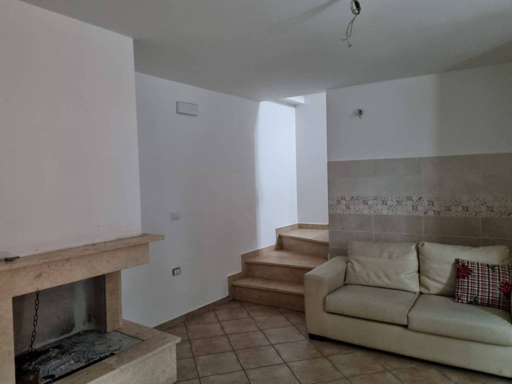 casa indipendente in vendita a L'Aquila in zona Monticchio/frazione Bagno