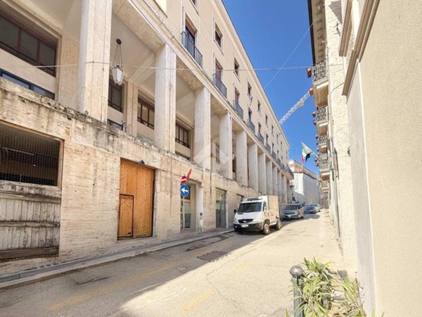 appartamento in vendita a L'Aquila in zona Centro Città