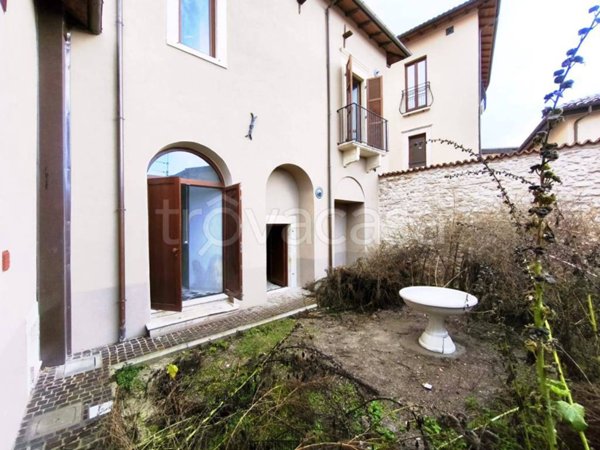 appartamento in vendita a L'Aquila in zona Centro Città