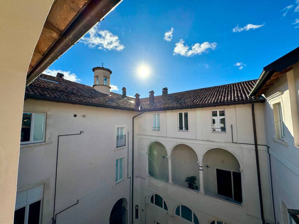 appartamento in vendita a L'Aquila in zona Centro Città