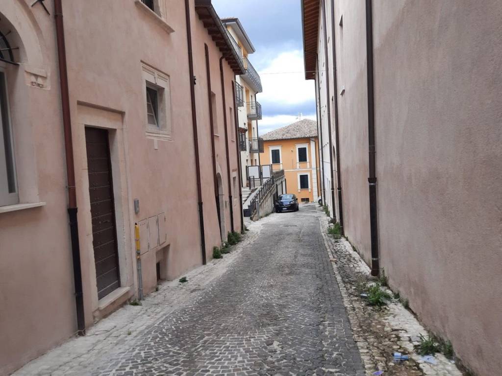 appartamento in vendita a L'Aquila in zona Centro Città