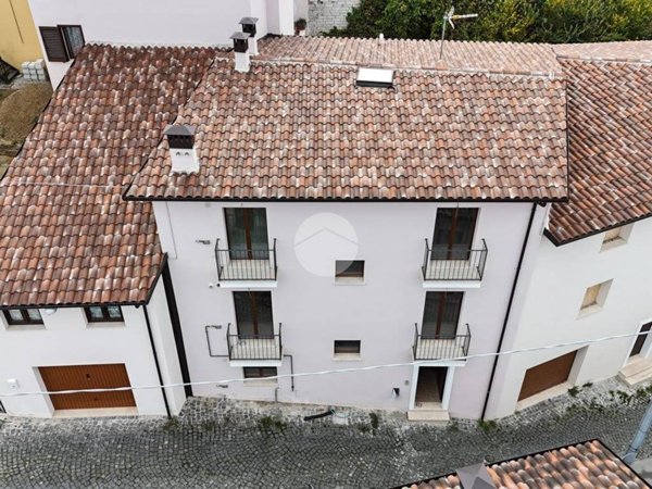 appartamento in vendita a L'Aquila in zona Monticchio/frazione Bagno