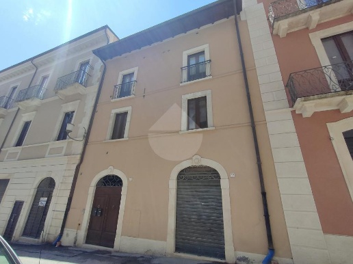 appartamento in vendita a L'Aquila in zona Centro Città