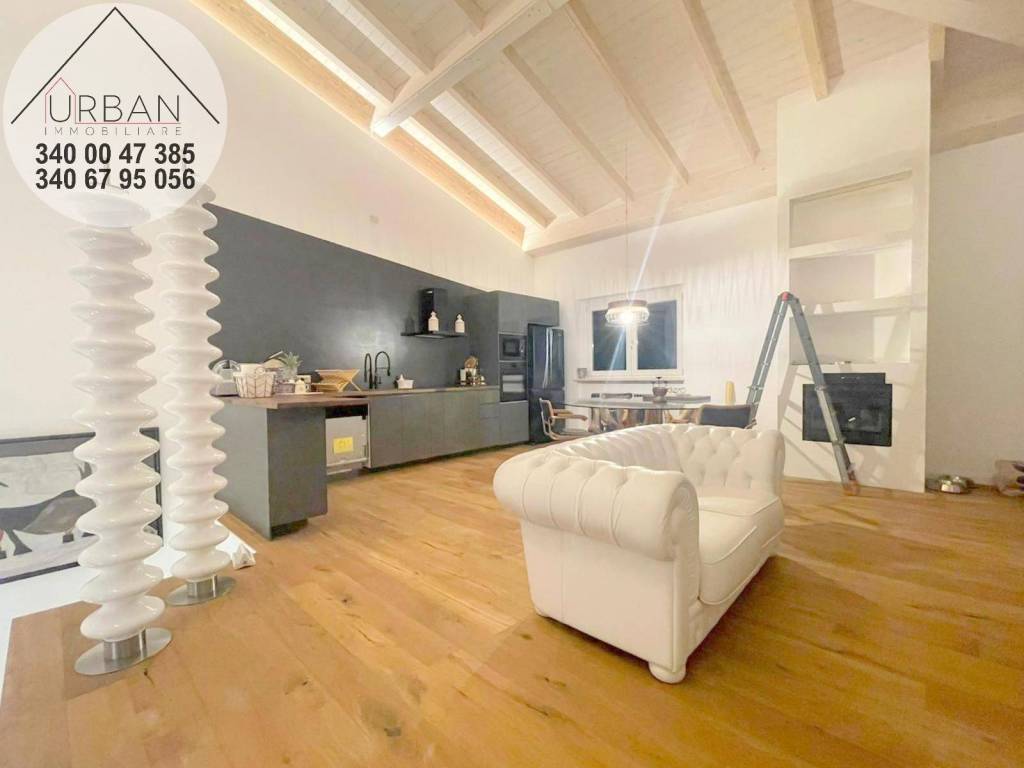 casa indipendente in vendita a L'Aquila in zona Pianola