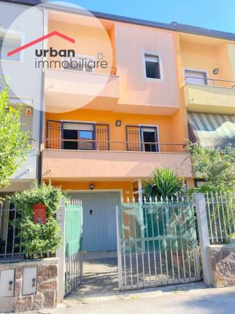 casa indipendente in vendita a L'Aquila in zona Palombara