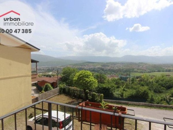 casa indipendente in vendita a L'Aquila in zona Pettino