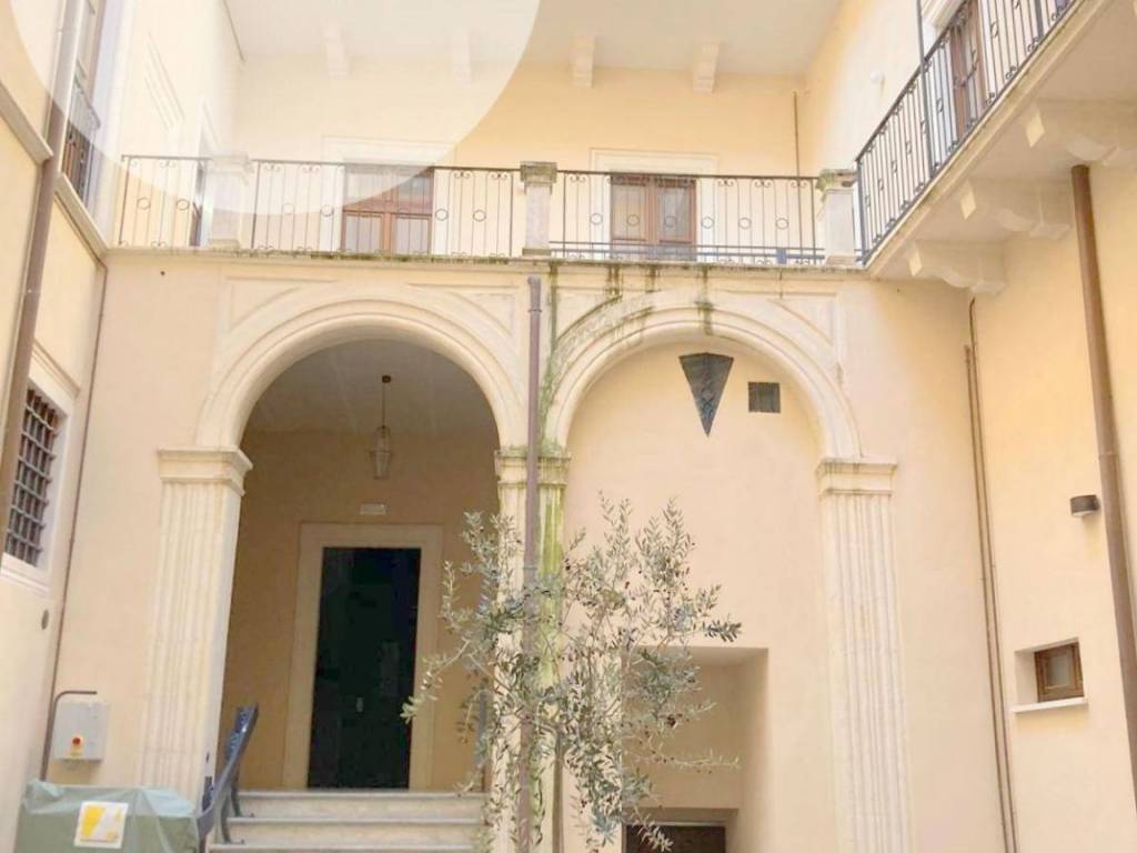 appartamento in vendita a L'Aquila in zona Centro Città