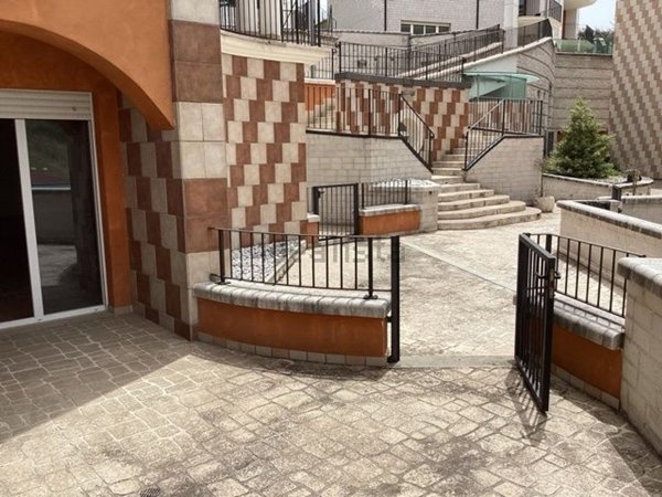 ufficio in vendita a L'Aquila in zona Centro Città