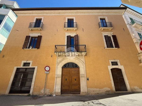 appartamento in vendita a L'Aquila in zona Centro Città