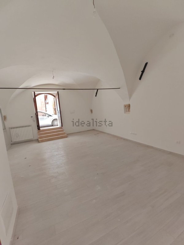 ufficio in vendita a L'Aquila in zona Centro Città