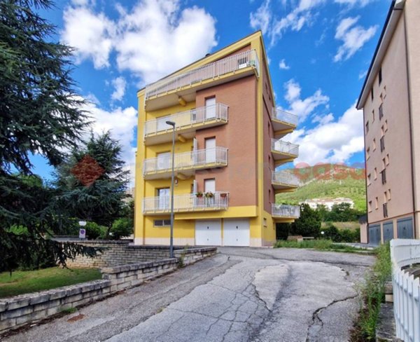 appartamento in vendita a L'Aquila in zona Pettino