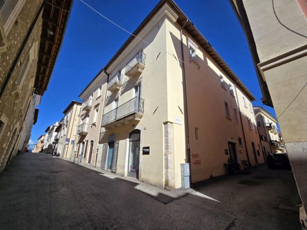 appartamento in vendita a L'Aquila in zona Centro Città