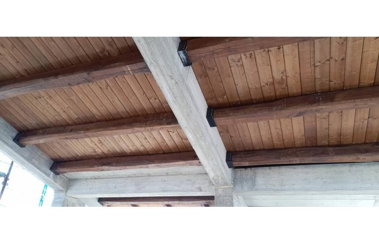 casa indipendente in vendita a L'Aquila in zona Paganica