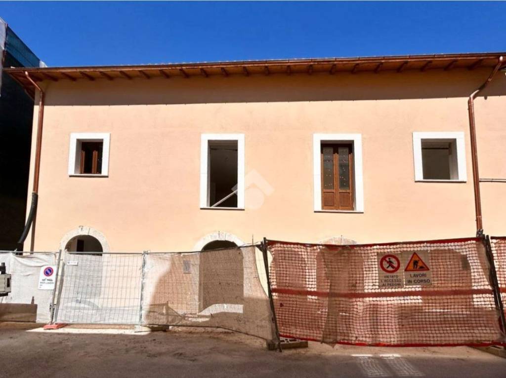 appartamento in vendita a L'Aquila in zona Centro Città