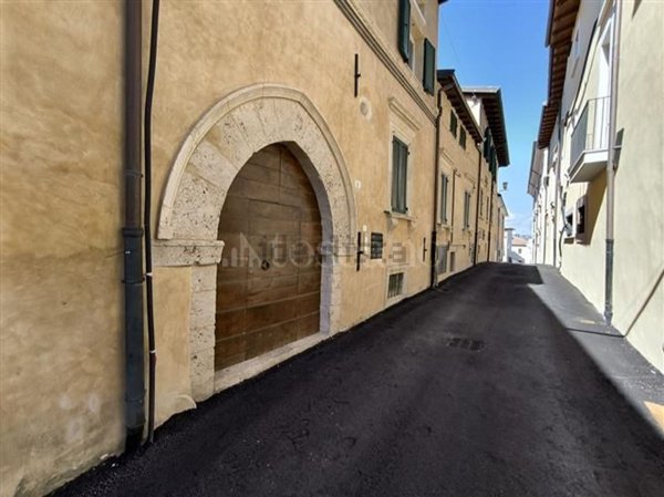 appartamento in vendita a L'Aquila in zona Arischia