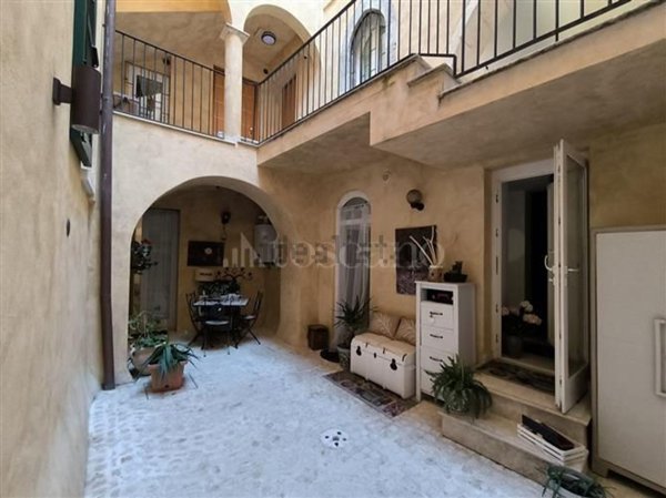 appartamento in vendita a L'Aquila in zona Arischia