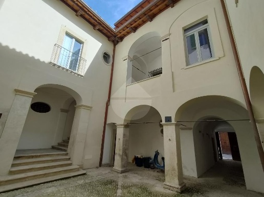 appartamento in vendita a L'Aquila in zona Centro Città