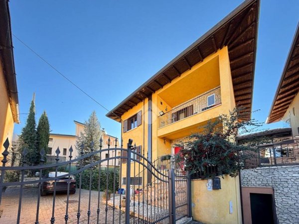 casa indipendente in vendita a L'Aquila in zona Paganica