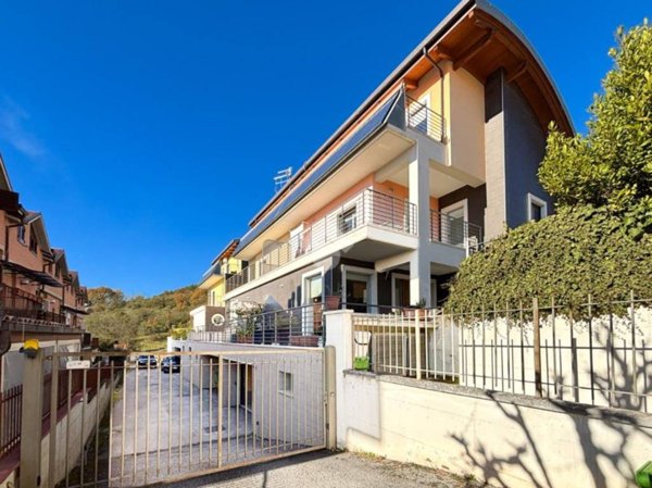 casa indipendente in vendita a L'Aquila in zona Torrione