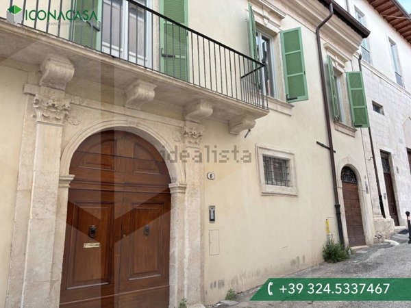 appartamento in vendita a L'Aquila in zona Centro Città