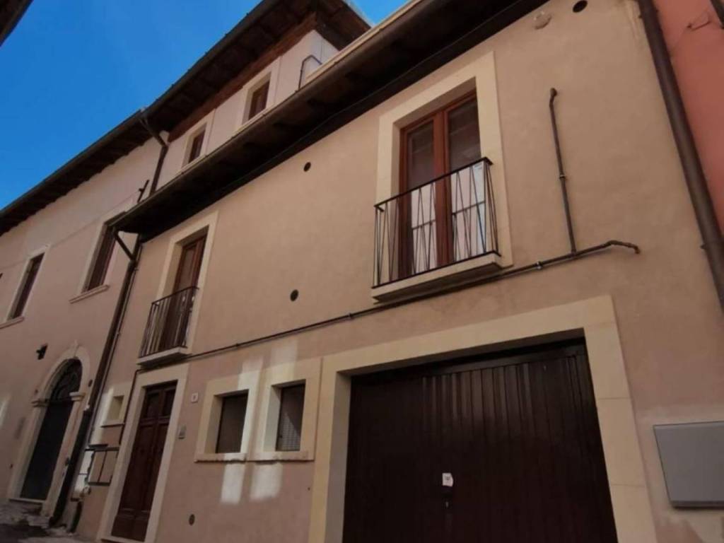 appartamento in vendita a L'Aquila in zona Centro Città