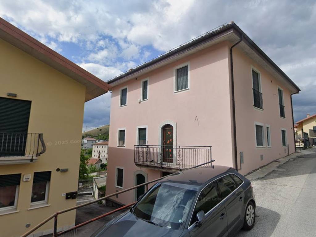 appartamento in vendita a L'Aquila in zona Pianola