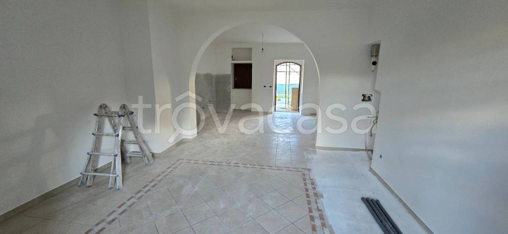 casa indipendente in vendita a L'Aquila in zona Pianola