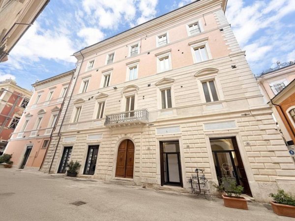 appartamento in vendita a L'Aquila in zona Centro Città