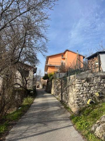 appartamento in vendita a L'Aquila in zona Preturo