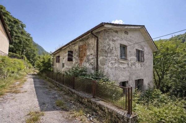 appartamento in vendita a L'Aquila in zona Preturo