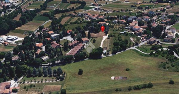 casa indipendente in vendita a L'Aquila in zona Pianola