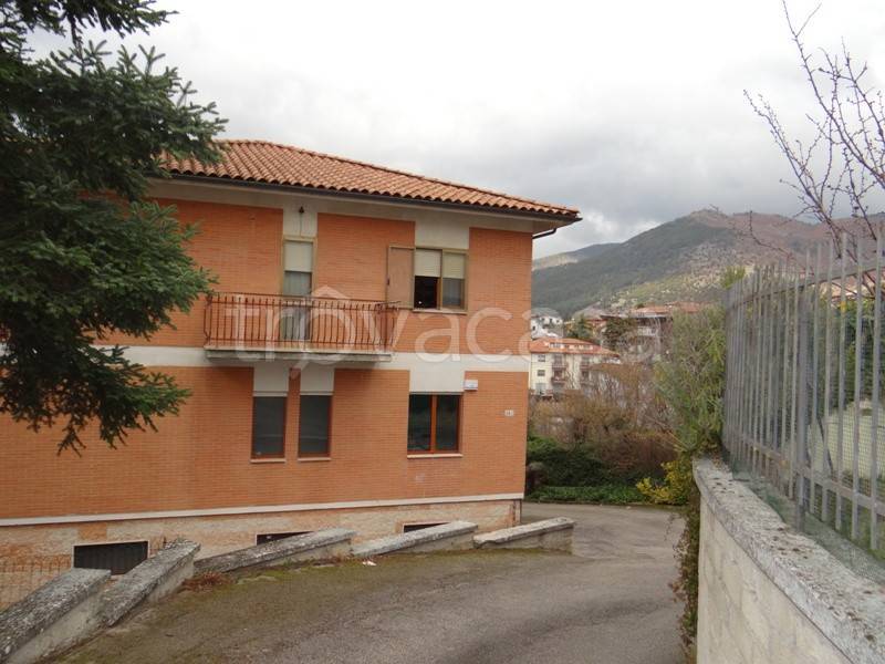 appartamento in vendita a L'Aquila in zona San Sisto