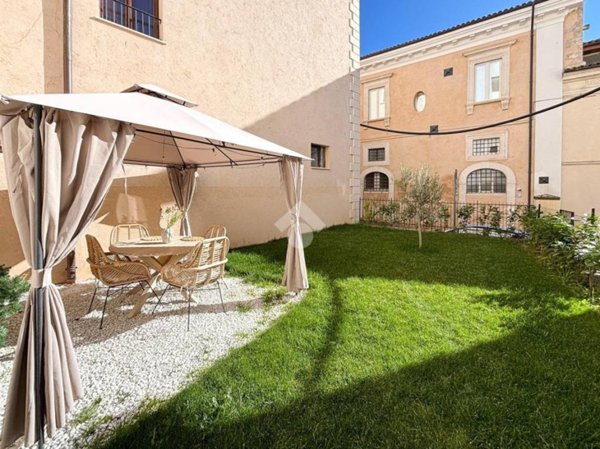 appartamento in vendita a L'Aquila in zona Centro Città