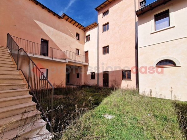 casa indipendente in vendita a L'Aquila in zona Monticchio/frazione Bagno