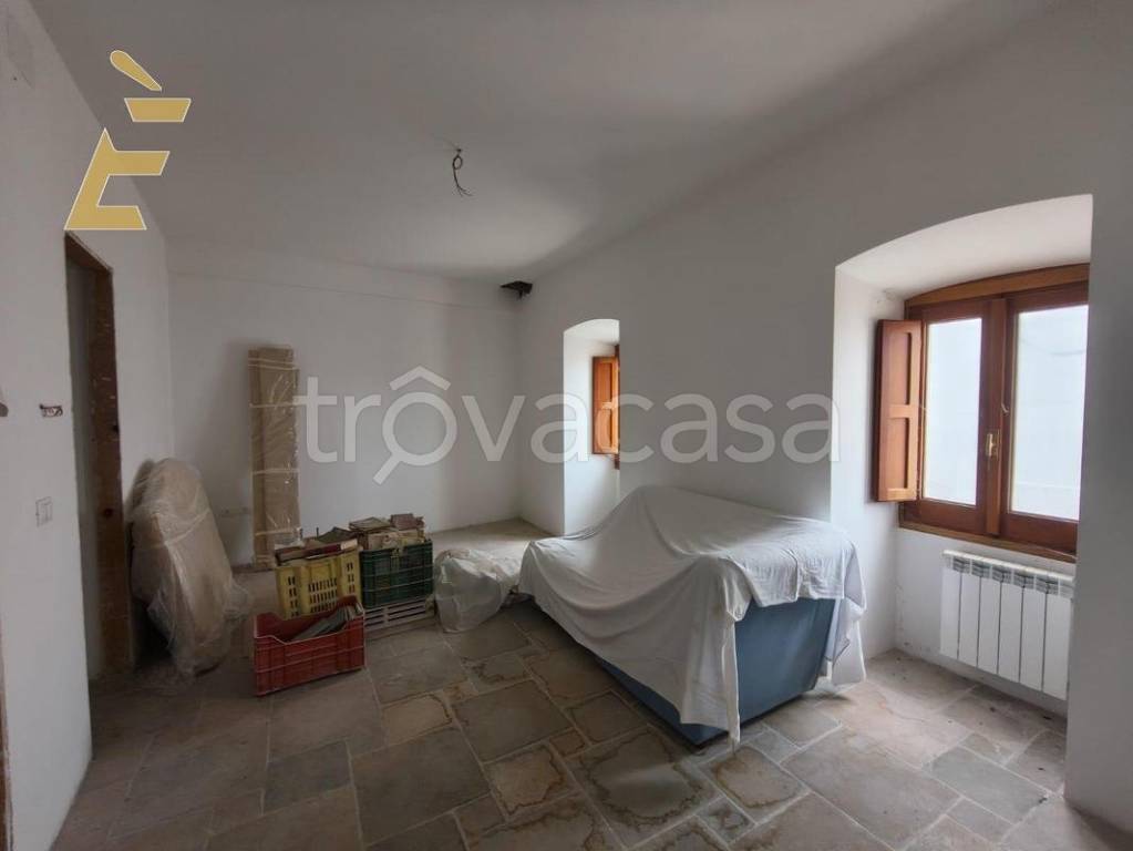 casa indipendente in vendita a L'Aquila in zona Paganica