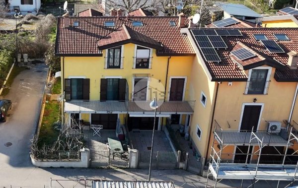 casa indipendente in vendita a L'Aquila in zona Sant'Elia