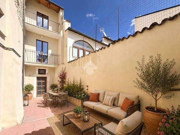 appartamento in vendita a L'Aquila in zona Centro Città