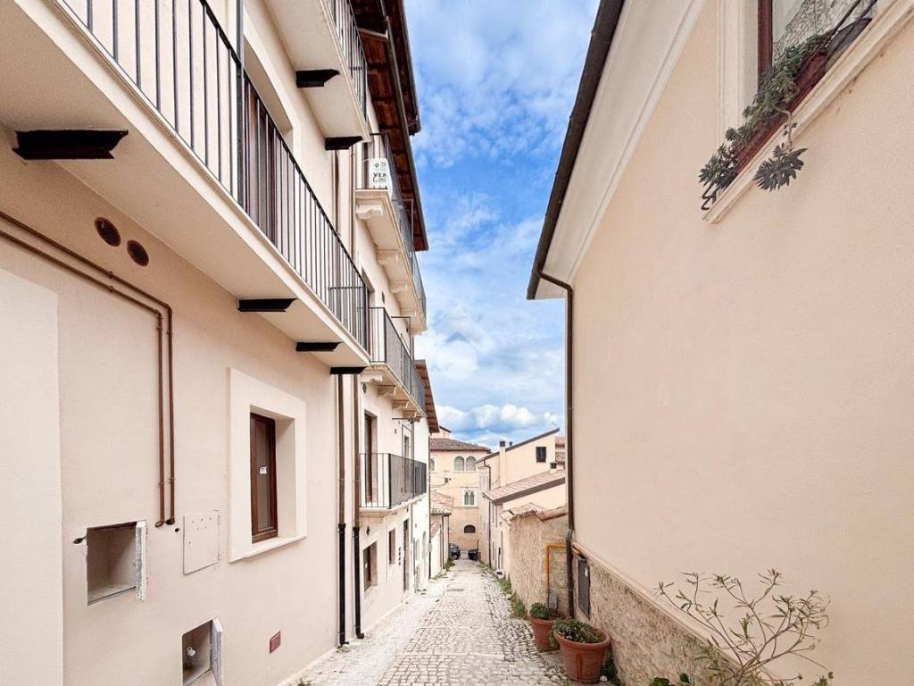 appartamento in vendita a L'Aquila in zona Centro Città