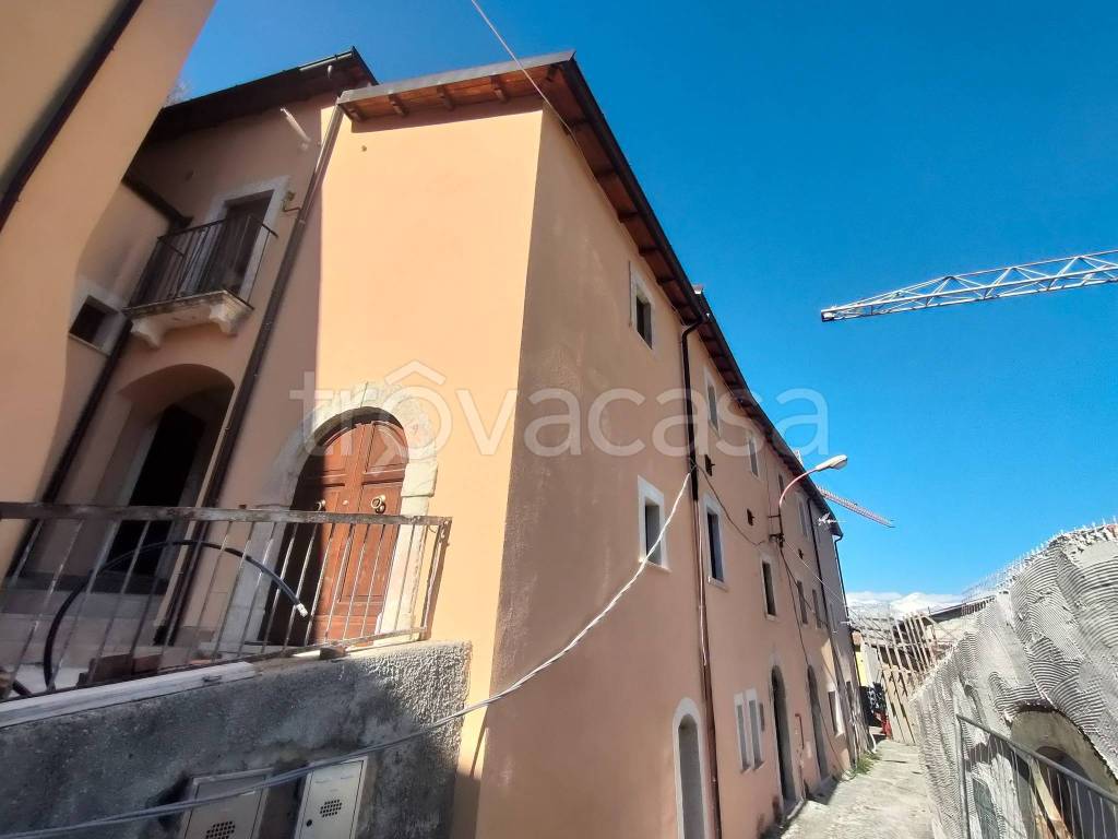 casa indipendente in vendita a L'Aquila in zona Monticchio/frazione Bagno