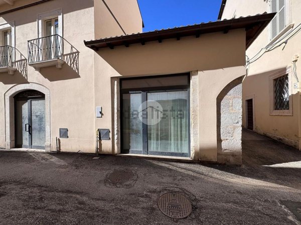 appartamento in vendita a L'Aquila in zona Centro Città