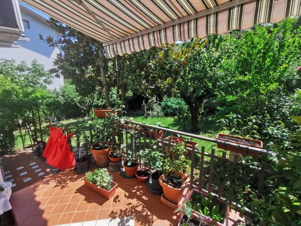 casa indipendente in vendita a L'Aquila