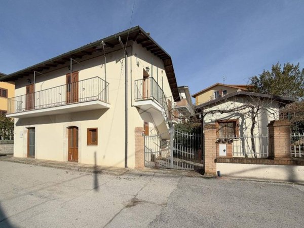 appartamento in vendita a L'Aquila in zona Cansatessa