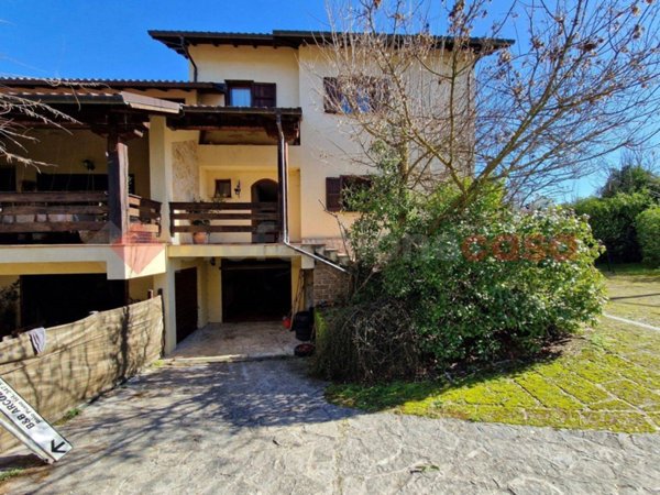 casa indipendente in vendita a L'Aquila in zona Pianola
